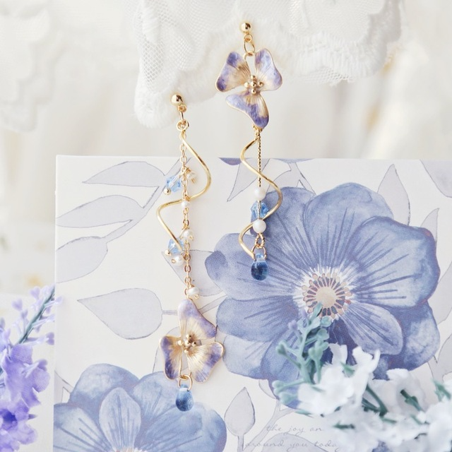 Brinco Assimétrico Violet Orquídea
