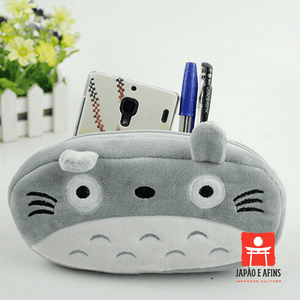 Estojo de pelúcia Meu Amigo Totoro - Japão e Afins